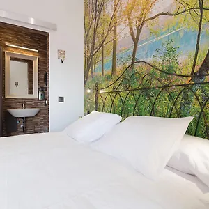 Bed & Breakfast Salamandra Plaza, Competa